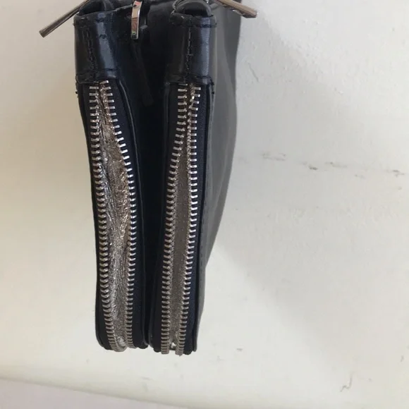 Zadig & Voltaire black leather crossbody bag silver wings logo 2 zipper pouches - Picture 6 of 8